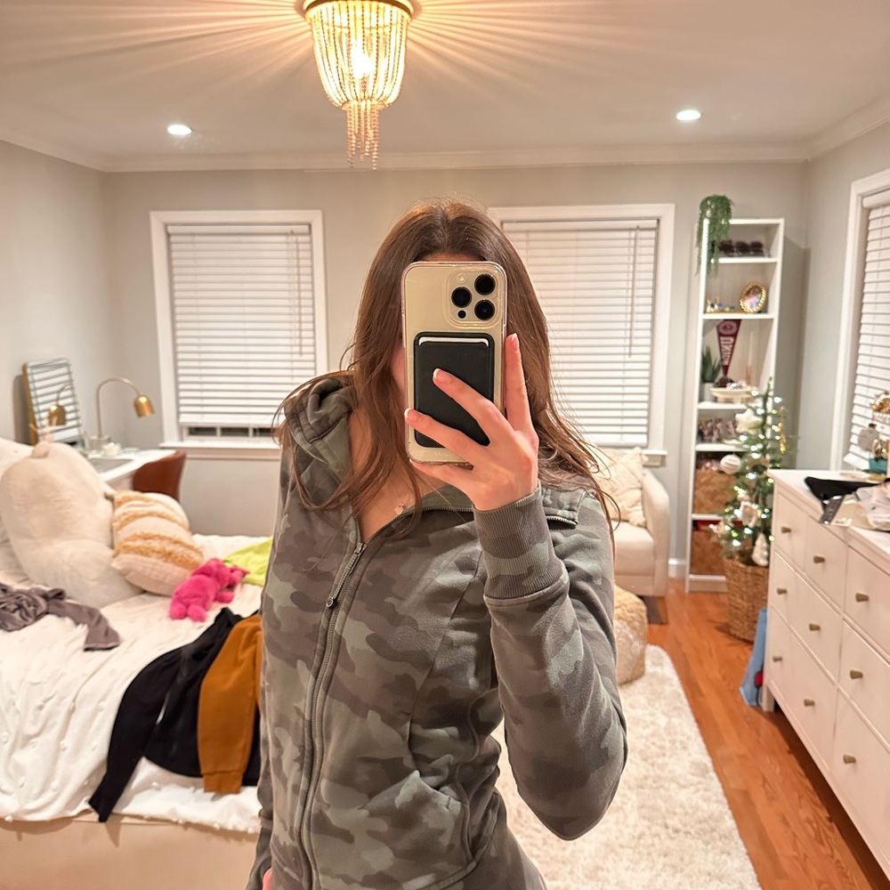 Lululemon define Camouflage Zip-Up Hoodie